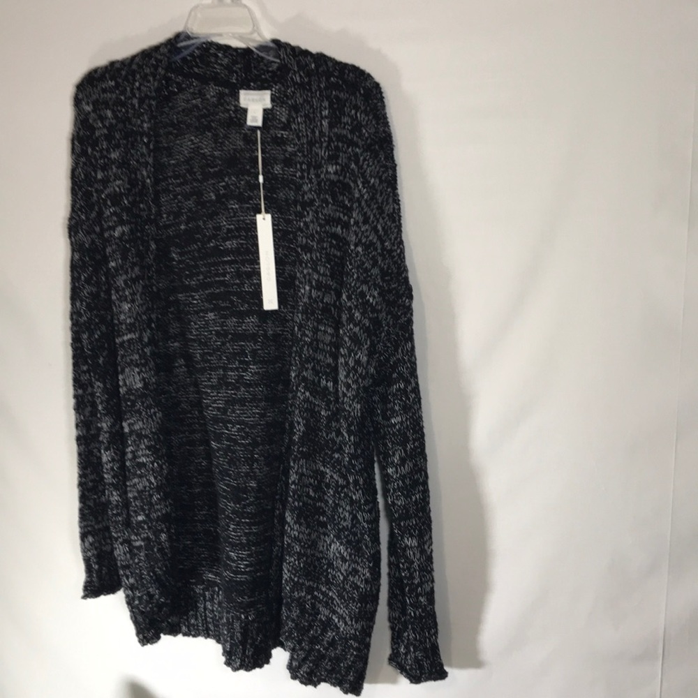 Caslon  sweater. Color black and off white. Large